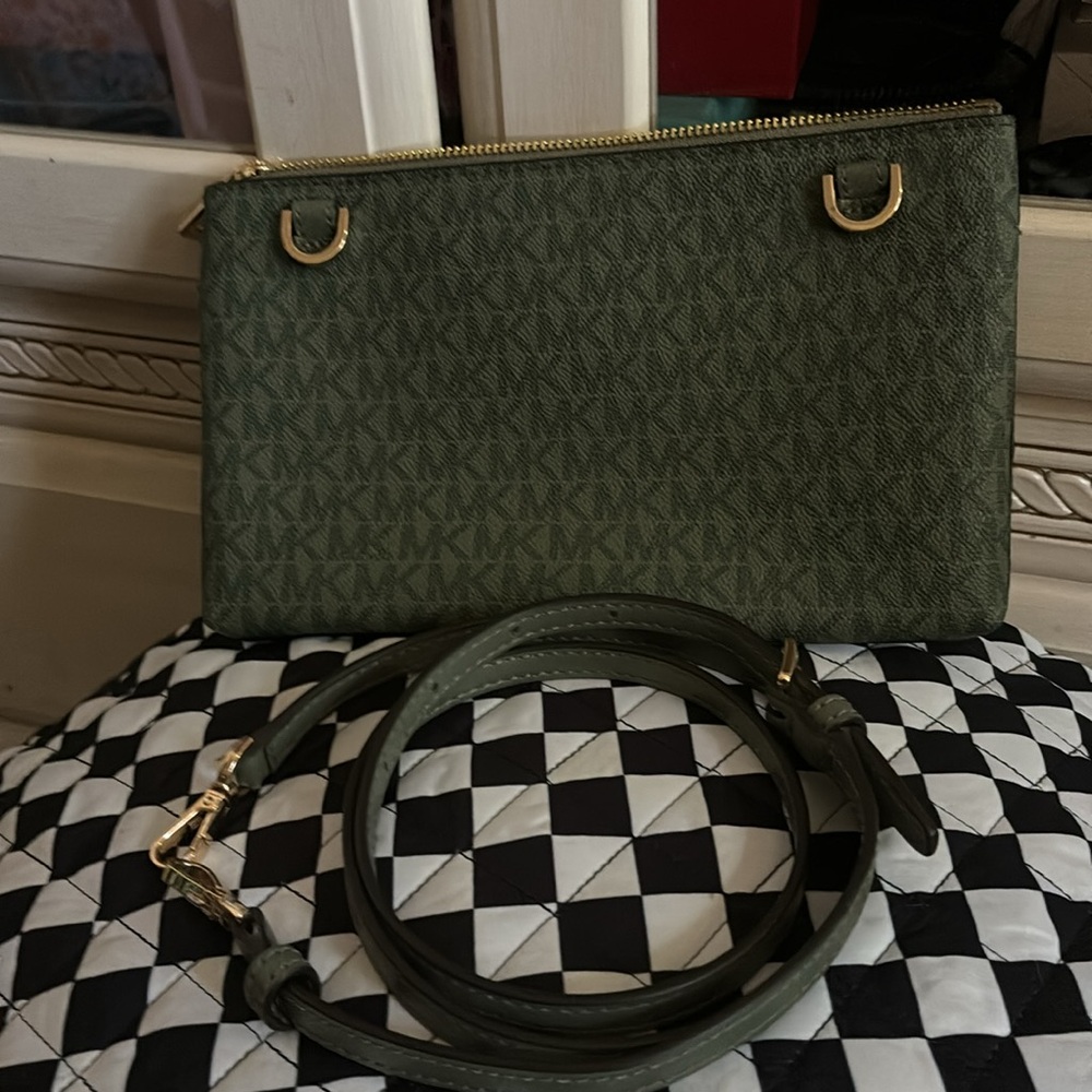 New Michael Kors cross body.